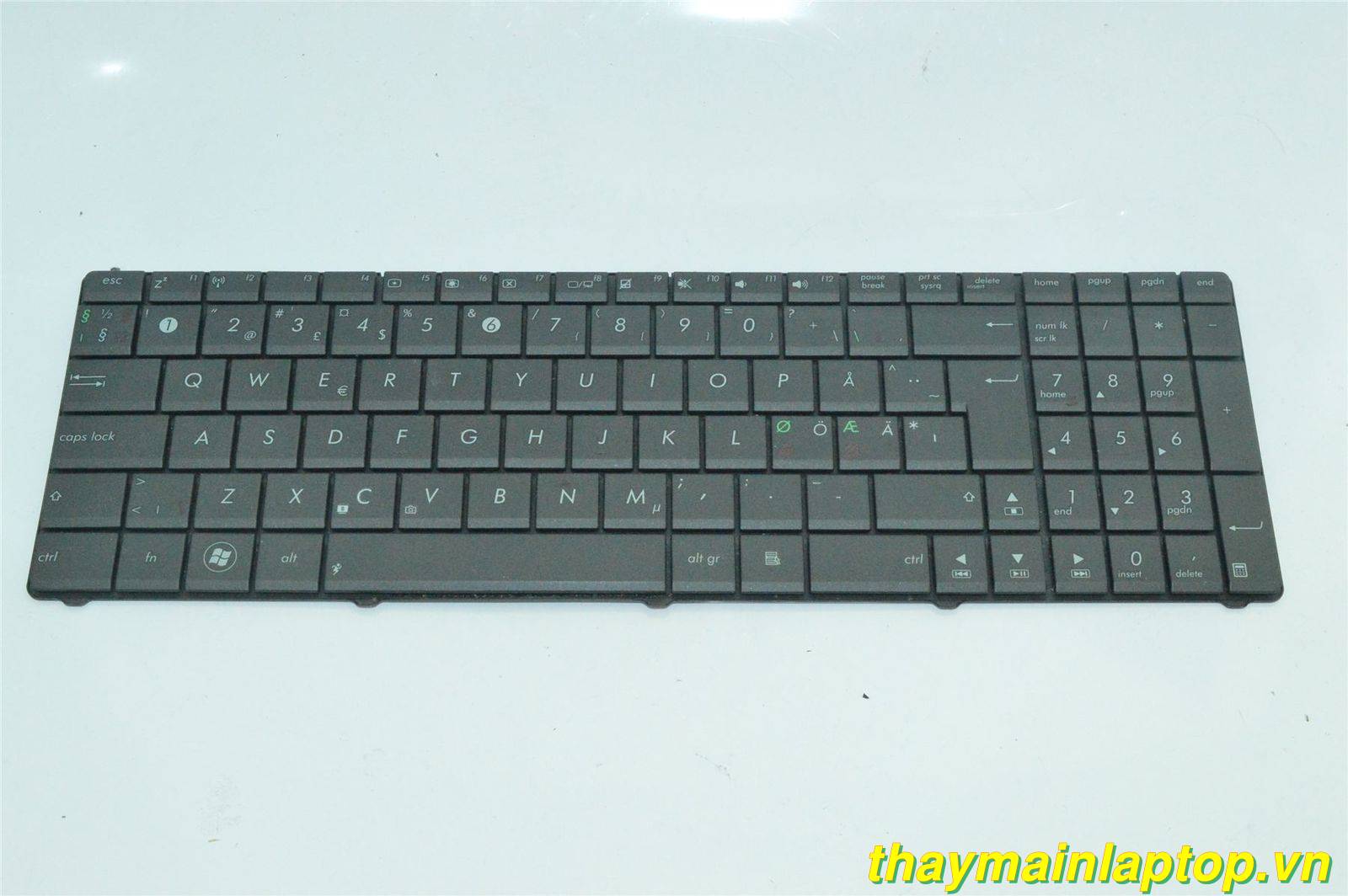 Thay bàn phím Asus N53S MP-10A76DN0211