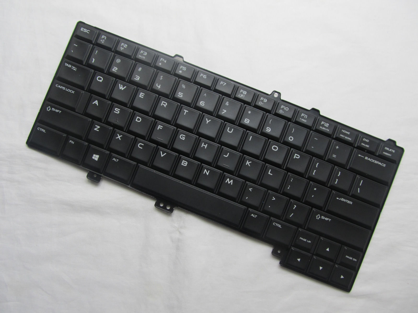 Thay bàn phím DELL Alienware 13 R1 & 13 R2