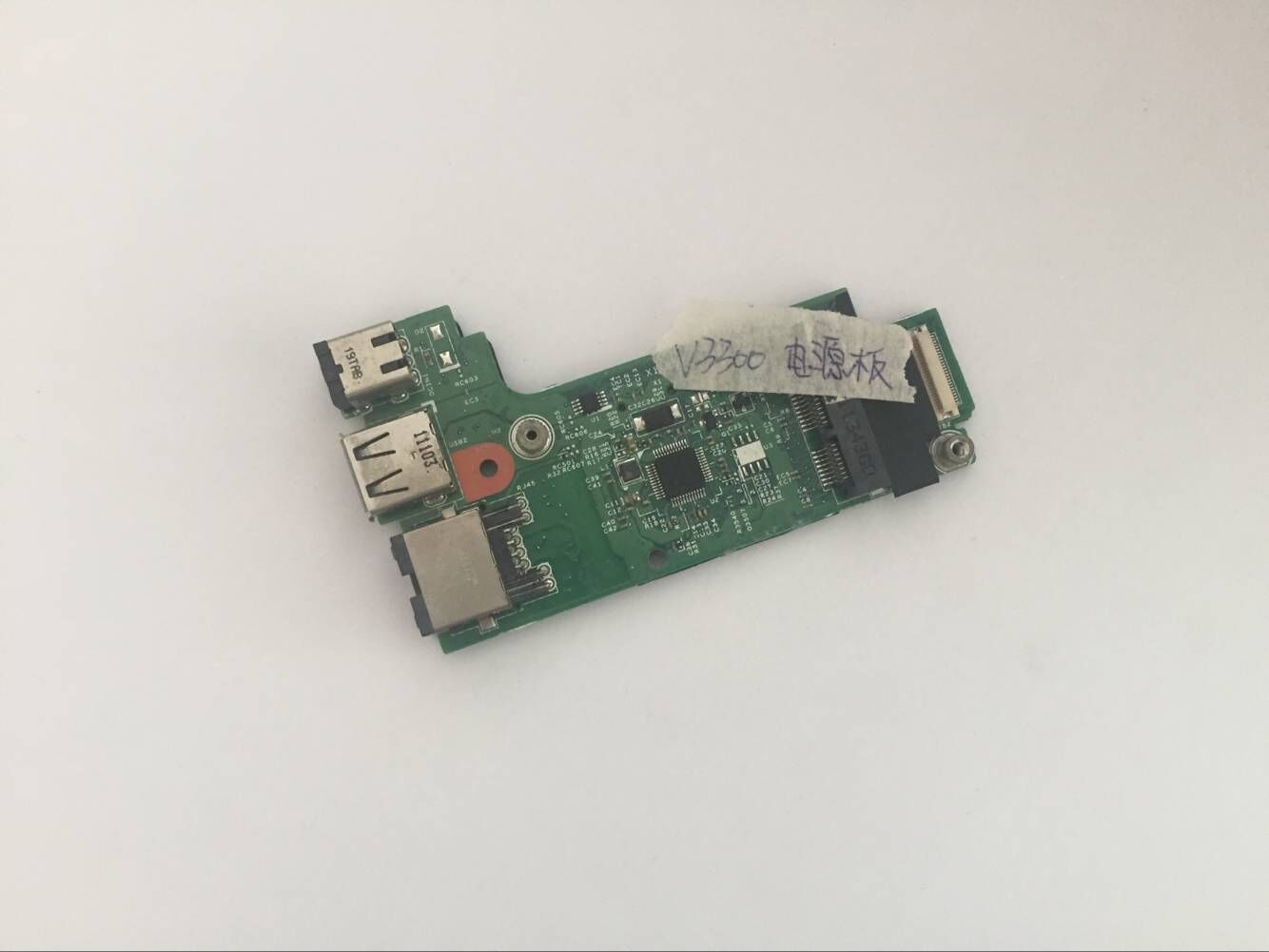 Thay bo nguồn usb DELL VOSTRO 3300 