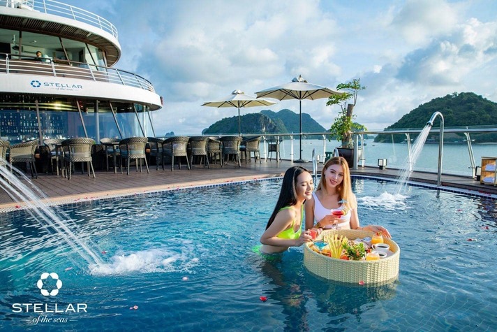 Du thuyền 5 sao Stellar of the Seas