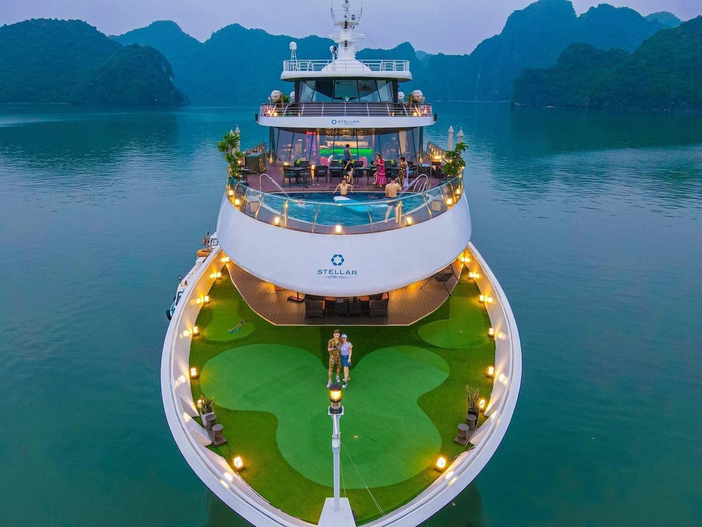 Du thuyền 5 sao Stellar of the Seas
