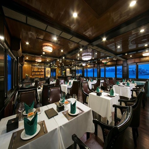 Du thuyền La Regina Royal Cruise