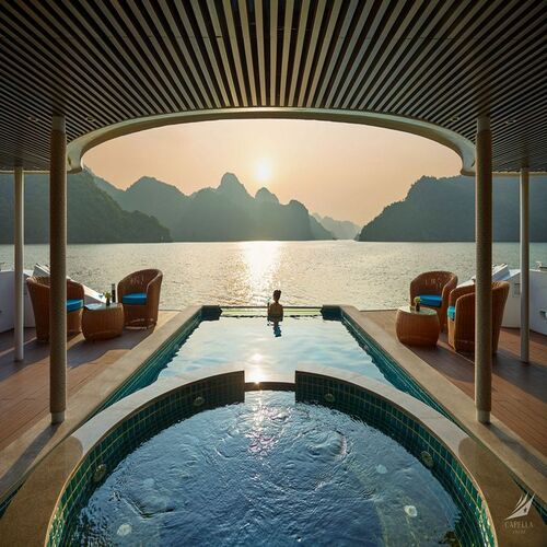 Du Thuyền 5 sao Capella Cruise