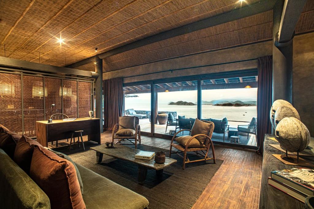 Combo 3N2Đ Zannier Hotels Bãi San Hô