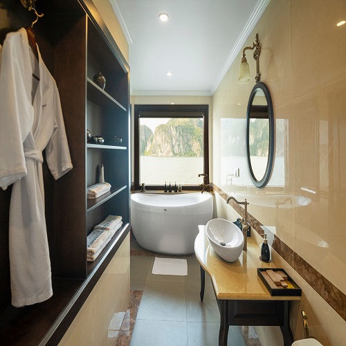 Du thuyền 5 sao Erina Cruise