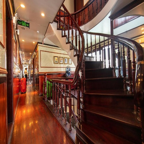 Du thuyền Swan Cruise
