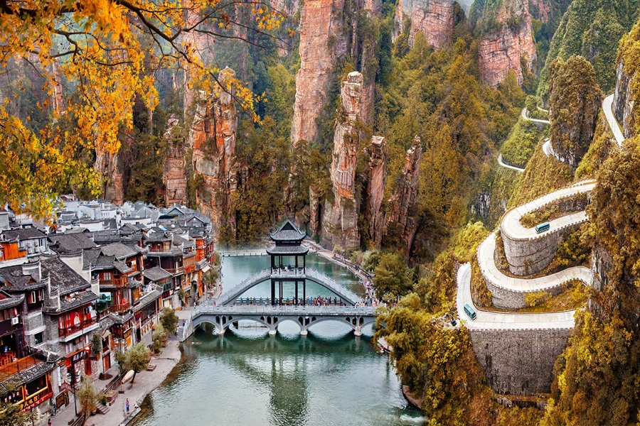 Tour Hà Nội - Ân Thi - Phượng Hoàng Cổ Trấn - Trương Gia Giới (5N4Đ)