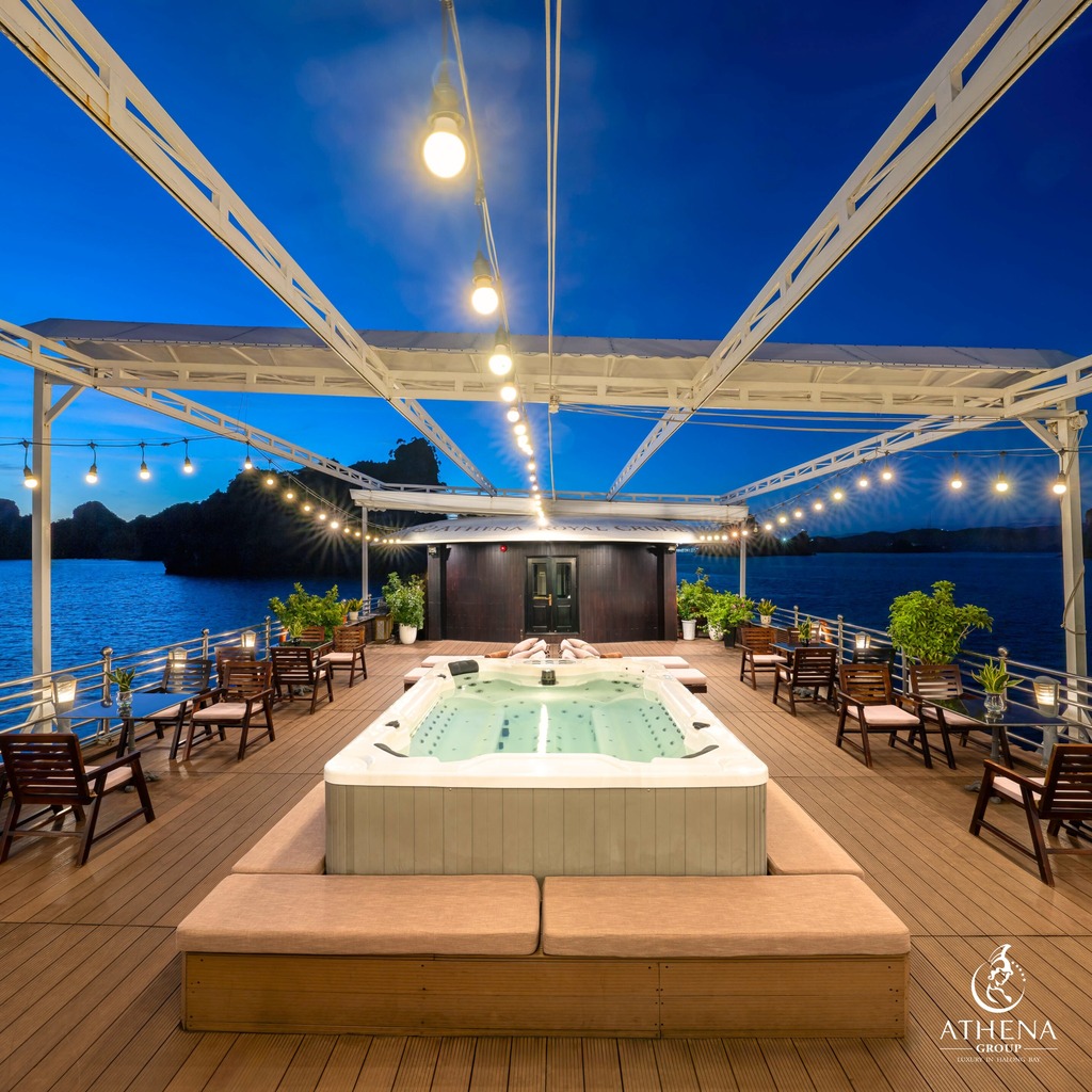 Du thuyền 5 sao Athena Cruise