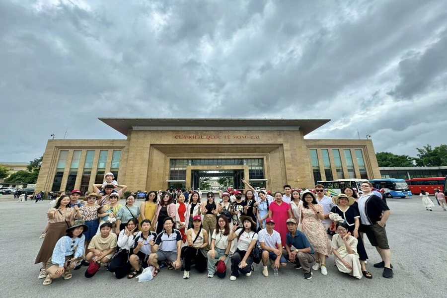 Tour Móng Cái - Trà Cổ - Đông Hưng - Biển Vạn Vĩ - Trúc Sơn Cổ Trấn (3N2Đ)
