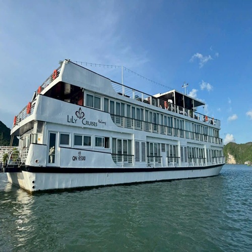 Du thuyền Lily Cruise 4 sao