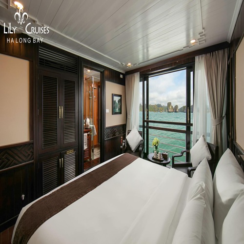 Du thuyền Lily Cruise 4 sao