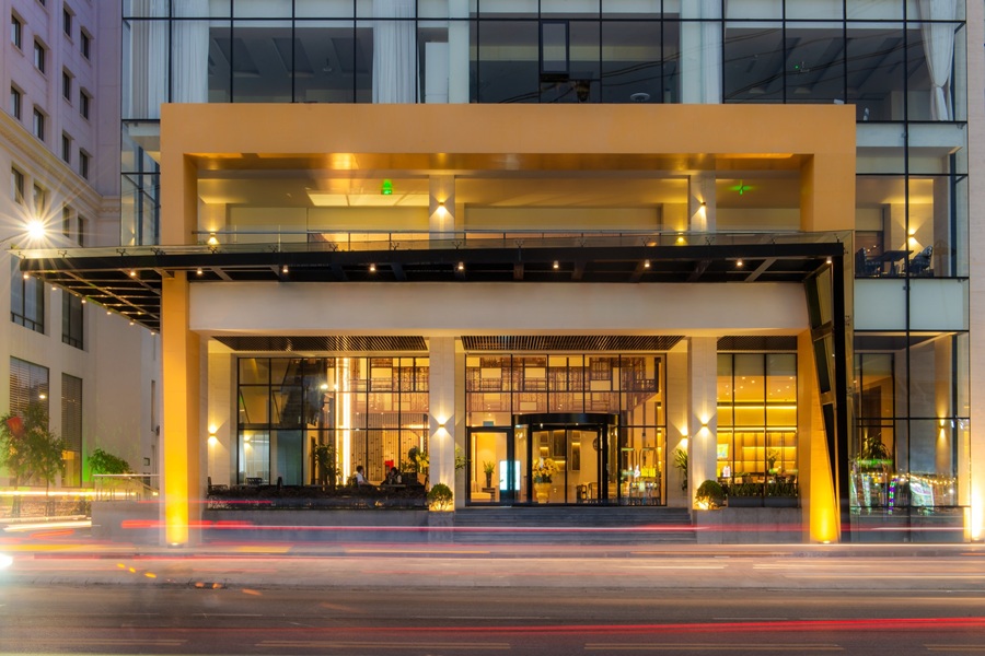 Combo Soleil Hạ Long Hotel (5*) 2N1Đ + Du thuyền Luna (5*)