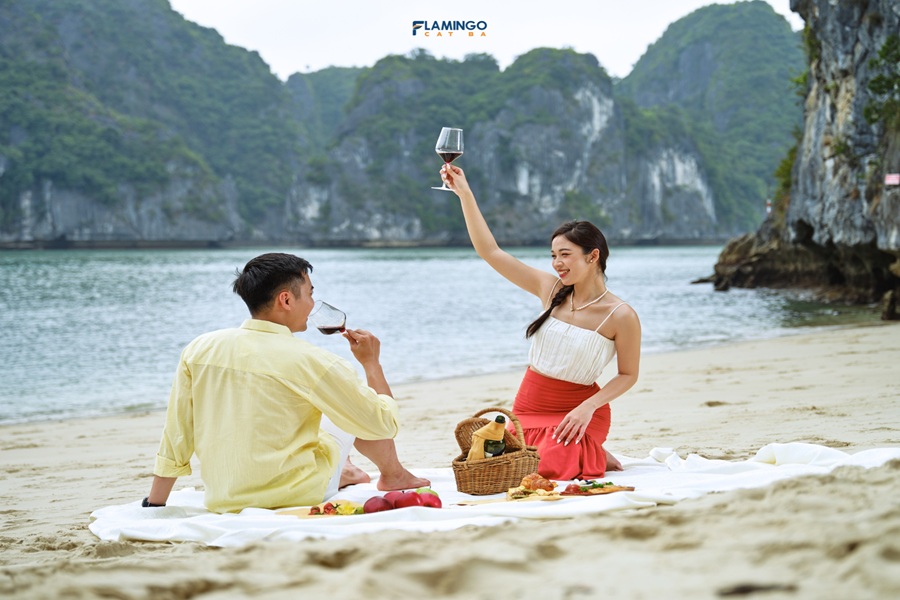 Combo tour Flamingo Cát Bà 2N1Đ + 3N2Đ - Free cáp treo & tắm onsen