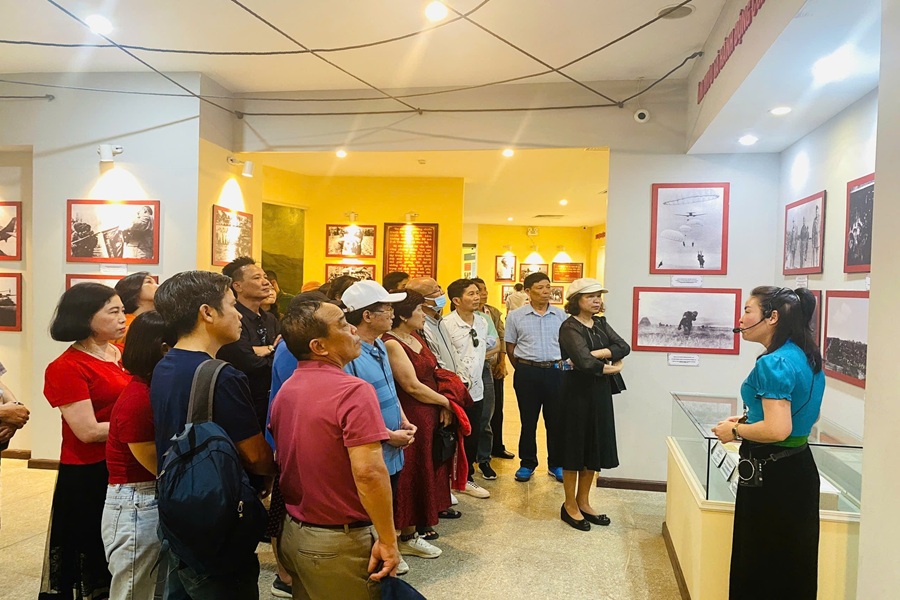 ÂM VANG ĐIỆN BIÊN PHỦ 3N2Đ