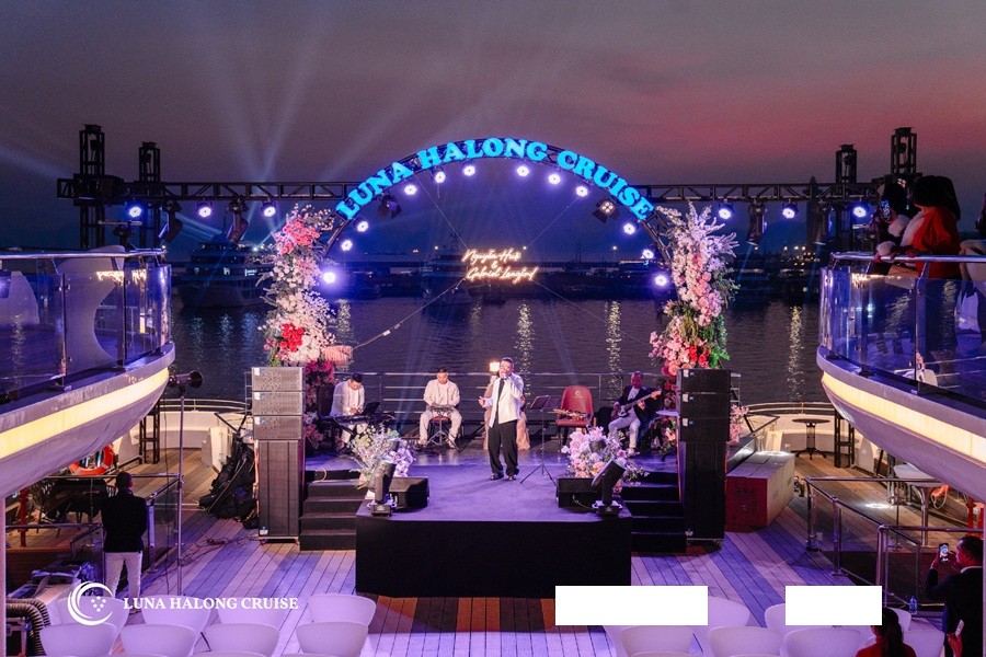 Thuê trọn Du thuyền trong ngày Luna Hạ Long