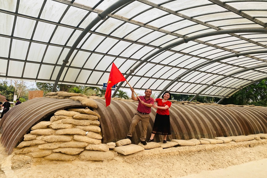 ÂM VANG ĐIỆN BIÊN PHỦ 3N2Đ