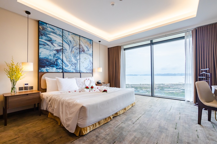 Combo Khách sạn Mường Thanh Luxury 5 sao + Du thuyền Luna Cruise 5 sao