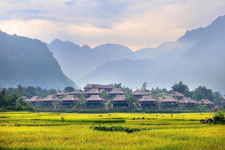 Tour Mai Châu –  Cầu Kính Bạch Long (2N1Đ)