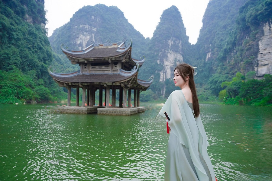 Cố Đô Hoa Lư – Tam Cốc – Hang Múa (1 ngày)
