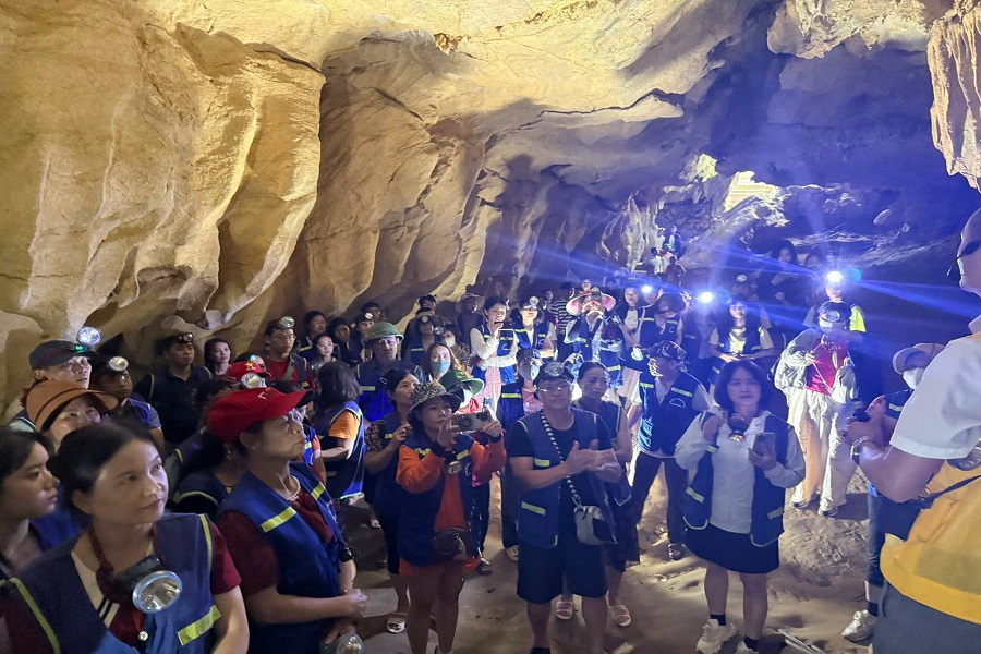 Tour Cao Bằng - Thác Bản Giốc - Ngườm Ngao (2N2Đ)