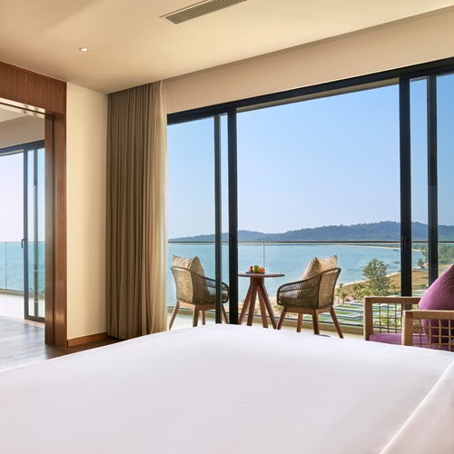 Combo 3N2Đ Movenpick Waverly Phú Quốc