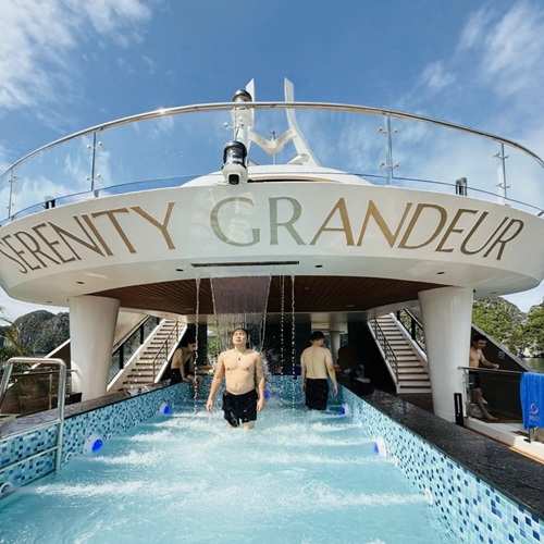 Du thuyền Serenity Grandeur Cruises 5*