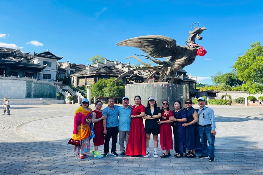 Tour Hà Nội – Ân Thi – Phượng Hoàng cổ trấn – Trương Gia Giới (6N5Đ)