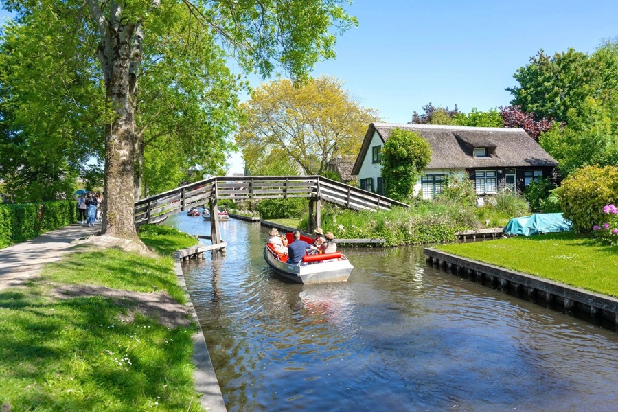 Khám phá Tây Âu: Đức – Hà Lan – Luxembourg – Bỉ – Pháp (9N8Đ)