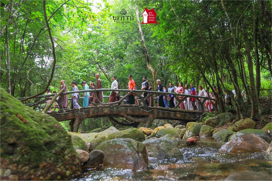 Hà Nội - Legacy Yên Tử 2 ngày 1 đêm