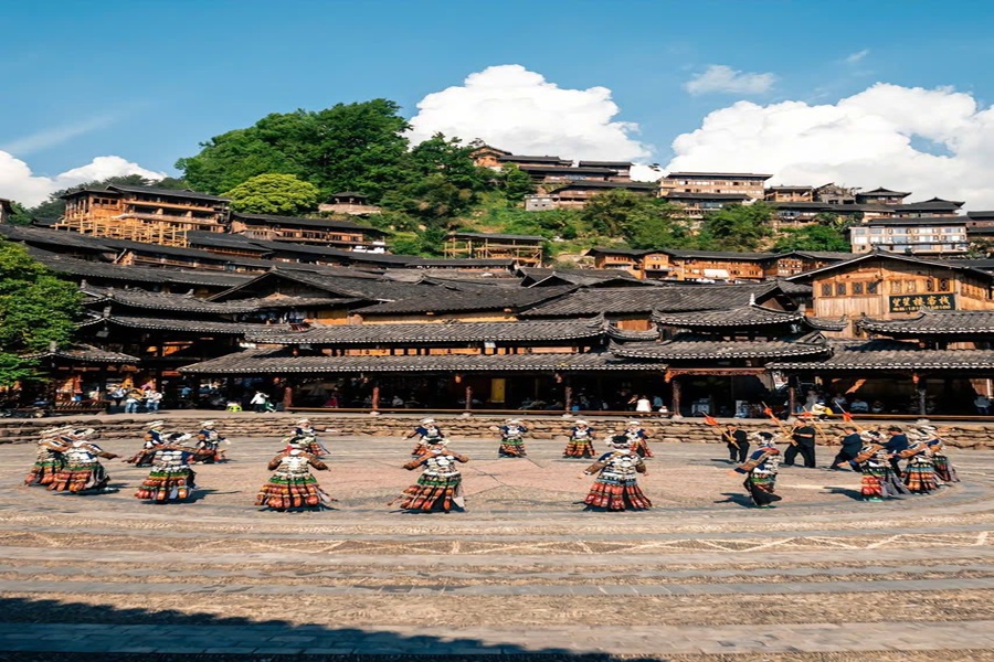 Tour Quý Dương - Tiểu Thất Khổng - Miêu Trại - Trấn Viễn (5N4Đ)