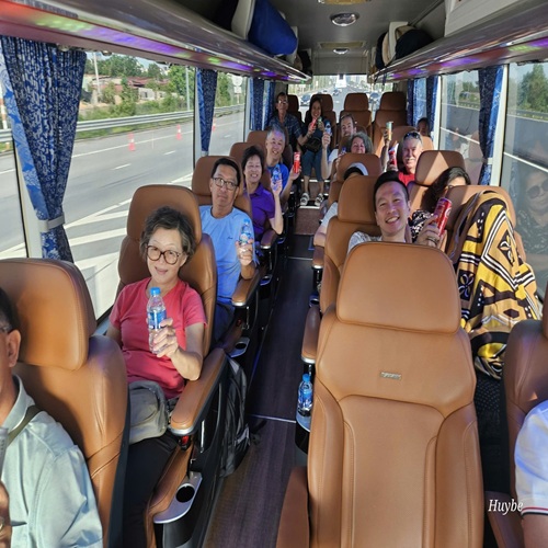 Xe Hoàng Ngân ( Hà Nội - Hạ Long)