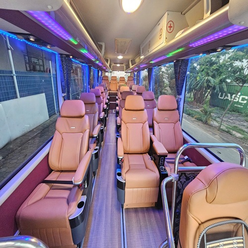 Xe Hoàng Ngân ( Hà Nội - Hạ Long)