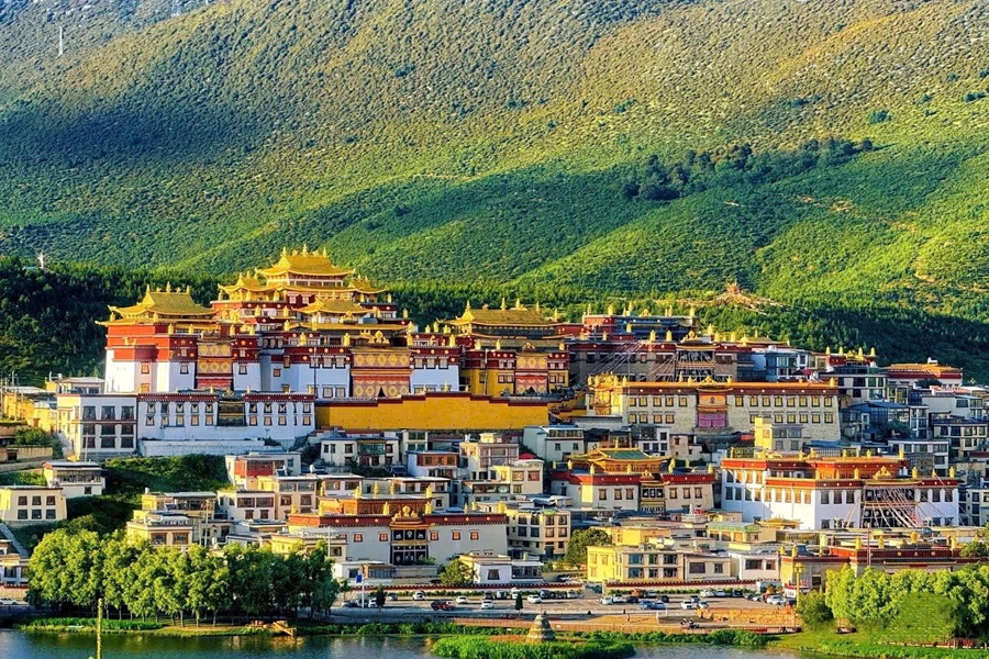 Tour Lệ Giang - Đại Lý - Shangrila 6N5Đ
