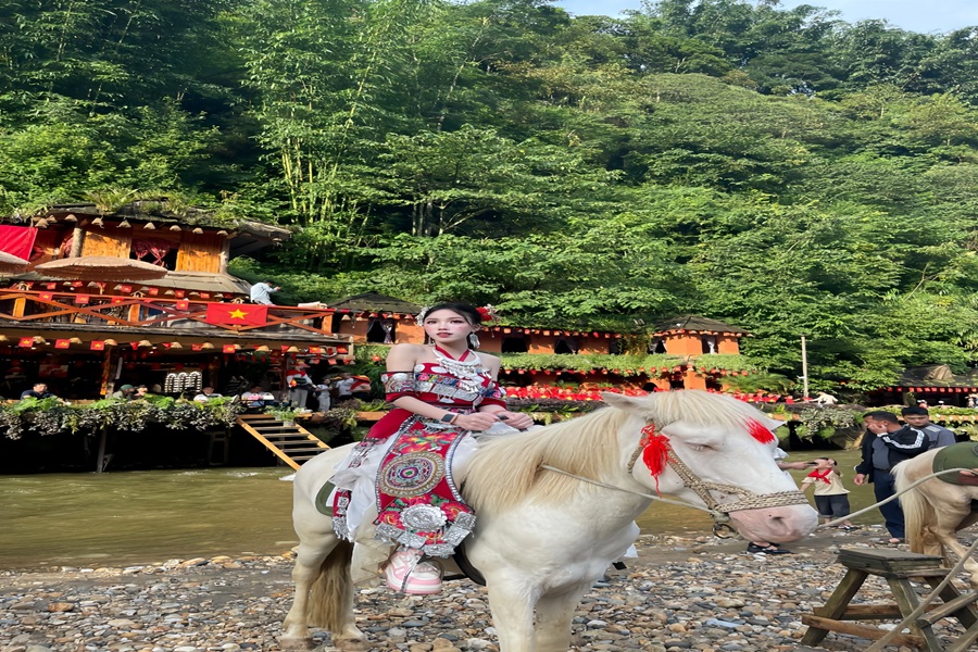 Tour Sapa: Hà Nội - Sapa - Cát Cát - Fansipan 2N1Đ