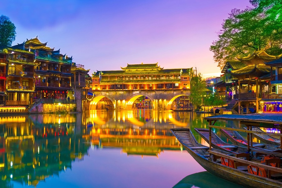 Tour Hà Nội - Ân Thi - Phượng Hoàng Cổ Trấn - Trương Gia Giới (5N4Đ)