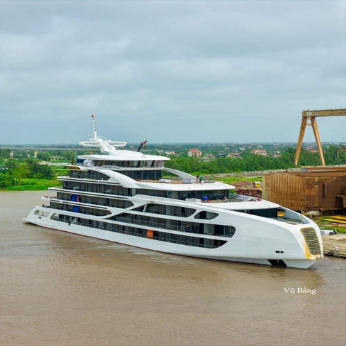 Du thuyền Diana Cruise (3N2Đ)