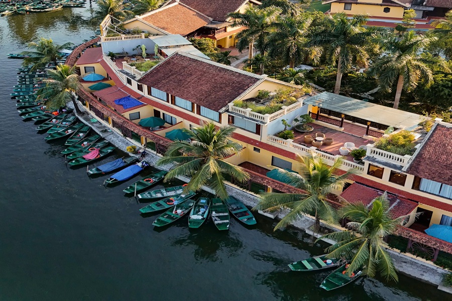 Combo Emeralda Tam Cốc 2 ngày 1 đêm