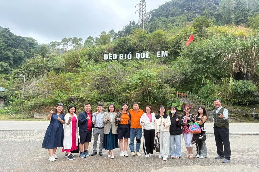 Cao Bằng - Trùng Khánh - Trà Lĩnh - Hà Quảng Pác Bó 2N3Đ