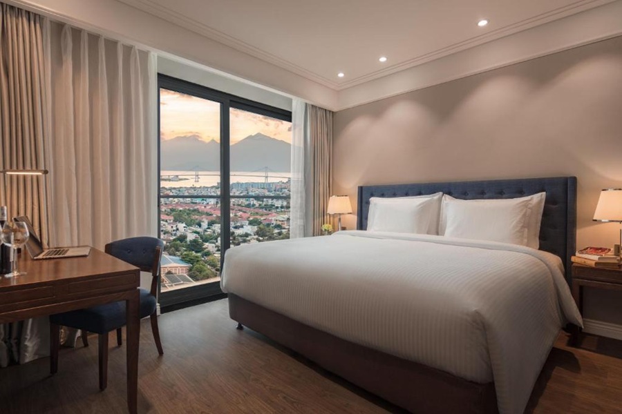 Combo 3N2Đ Khách sạn Four Points by Sheraton Đà Nẵng