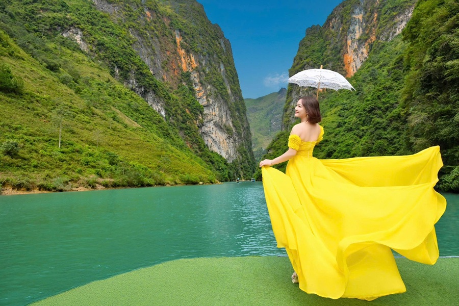 Tết ÂL 2026 Hà Giang - Cột cờ Lũng Cú - Sông Nho Quế - Du Già 3N4D (KH hàng ngày)