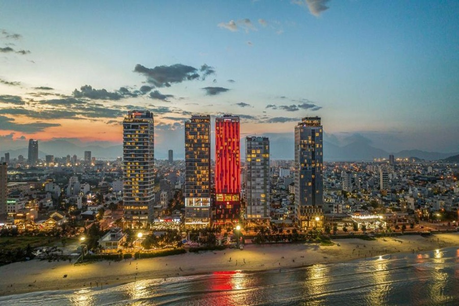 Combo 3N2Đ Khách sạn Radisson RED Đà Nẵng