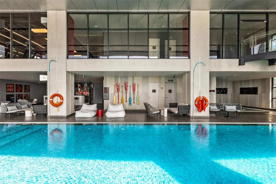 Combo 3N2Đ Khách sạn Radisson RED Đà Nẵng