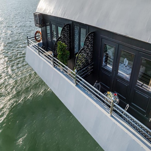 Du thuyền 5 sao Athena Cruise