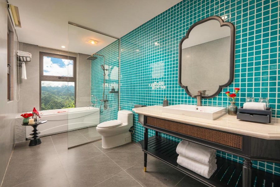 DeLaMont Sapa Hotel - Hill Serenity Retreat