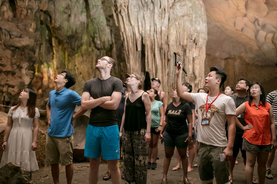 Tour Vịnh Hạ Long - Hạ Long park - Bãi Cháy - Yên Tử (3N2Đ)