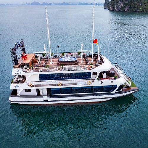 Du thuyền Alina Cruise ( Tàu ngày)