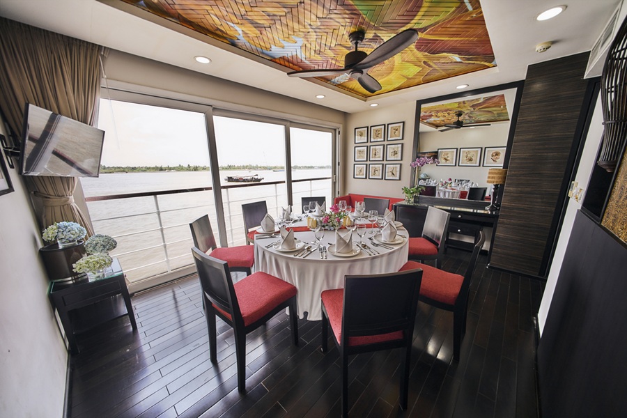 Du Thuyền Bến Thành Princess