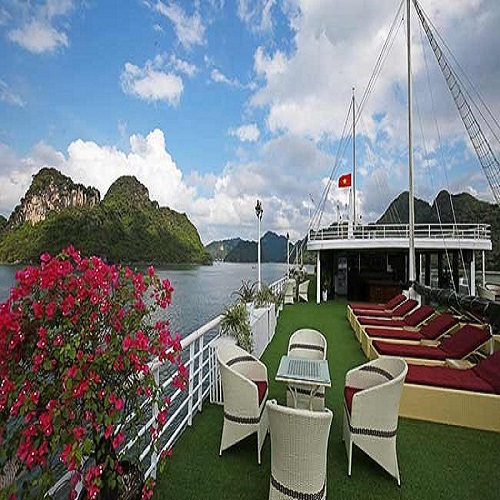Du thuyền La Pinta  Cruise
