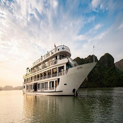 Du thuyền Madeline Cruise