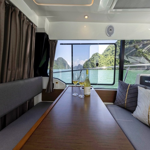 Du thuyền Merry Fisher 1095 – Du thuyền câu giải trí sang trọng bậc nhất Hạ Long